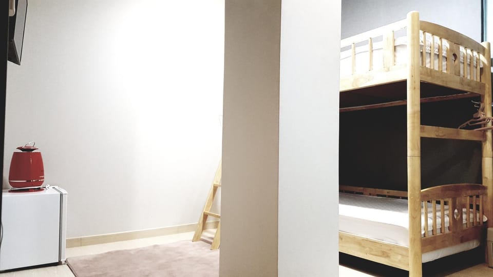 bunk bed