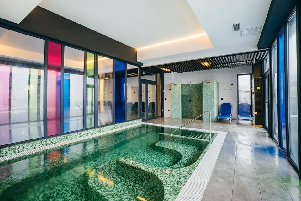 Pool view, Swimming pool