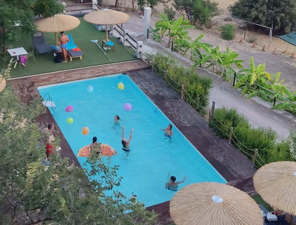 Day, Natural landscape, Pool view, Swimming pool
