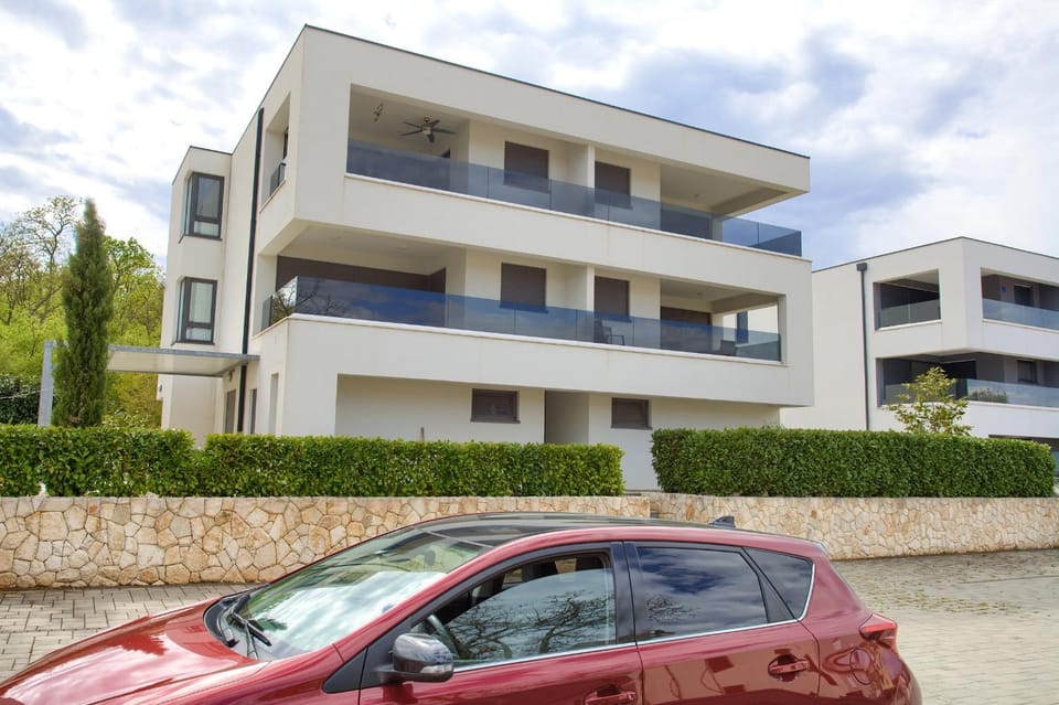 Property building, Parking