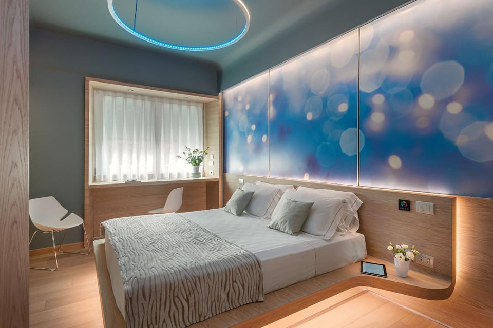 Bed, Photo of the whole room