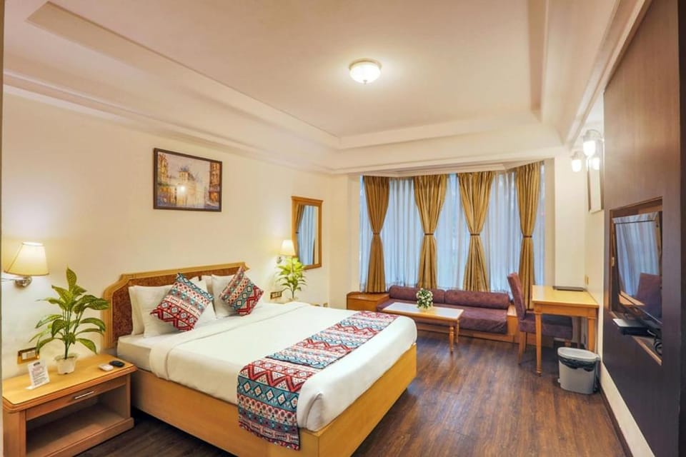 Dee Marks Airport Hotel & Resorts Hotel in Gurugram