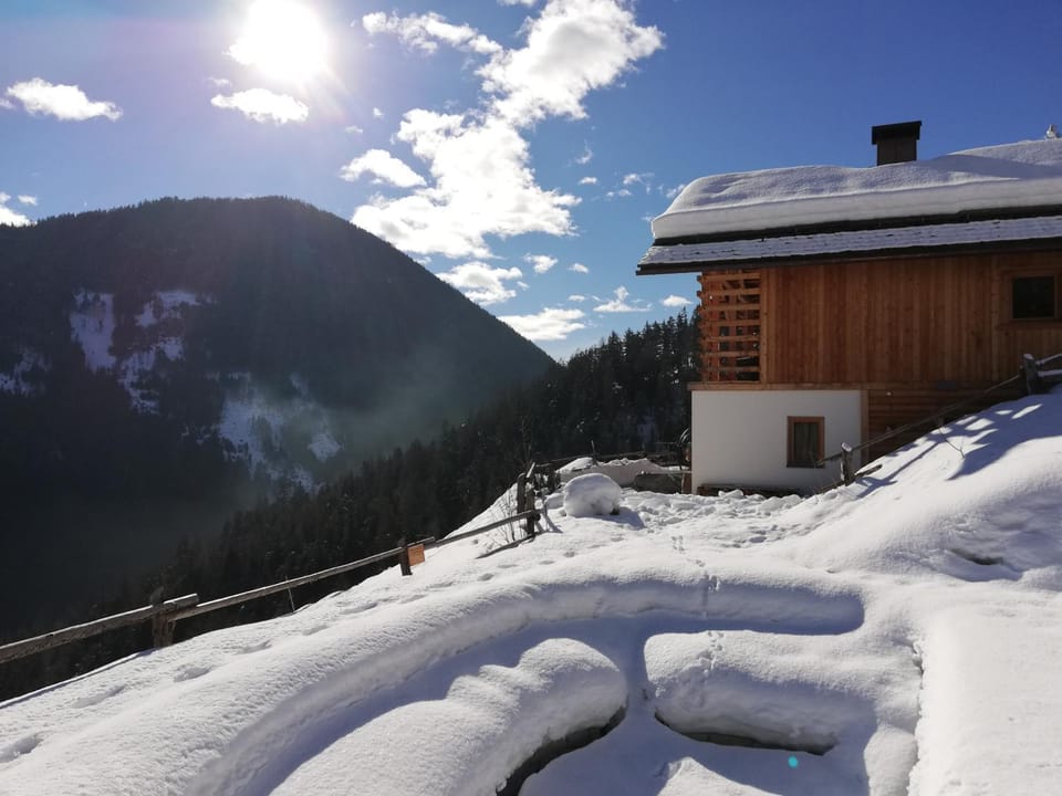 Property building, Winter