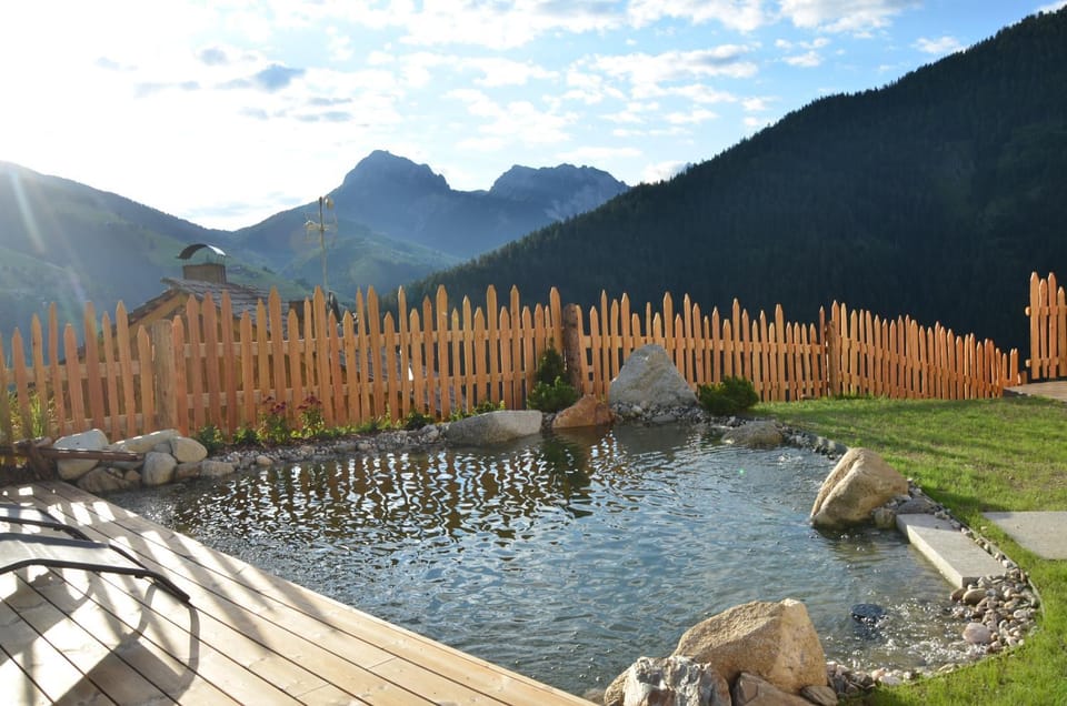 Mountain view, Swimming pool