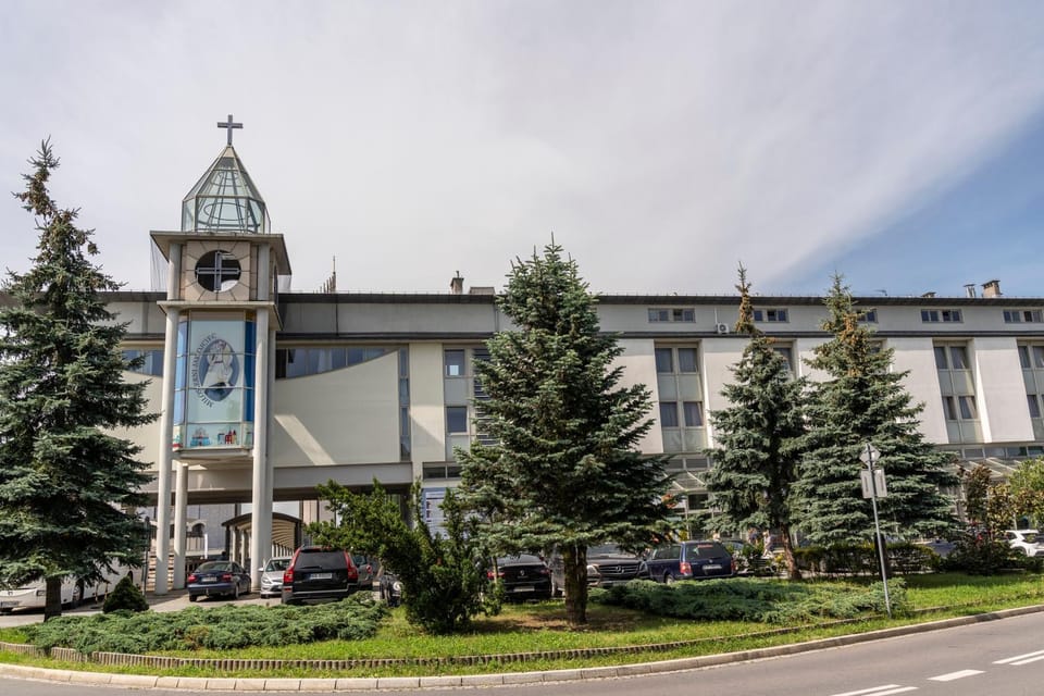 Property building, Location, Parking