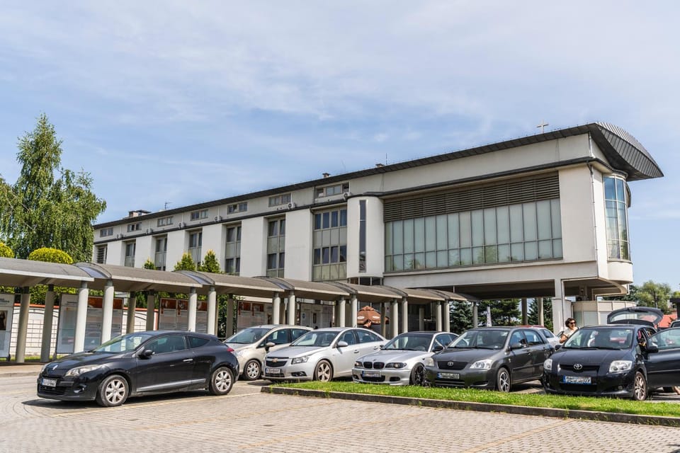 Property building, Location, Parking
