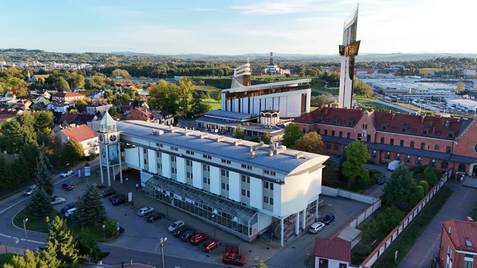 Property building, Off site, Bird's eye view, Location