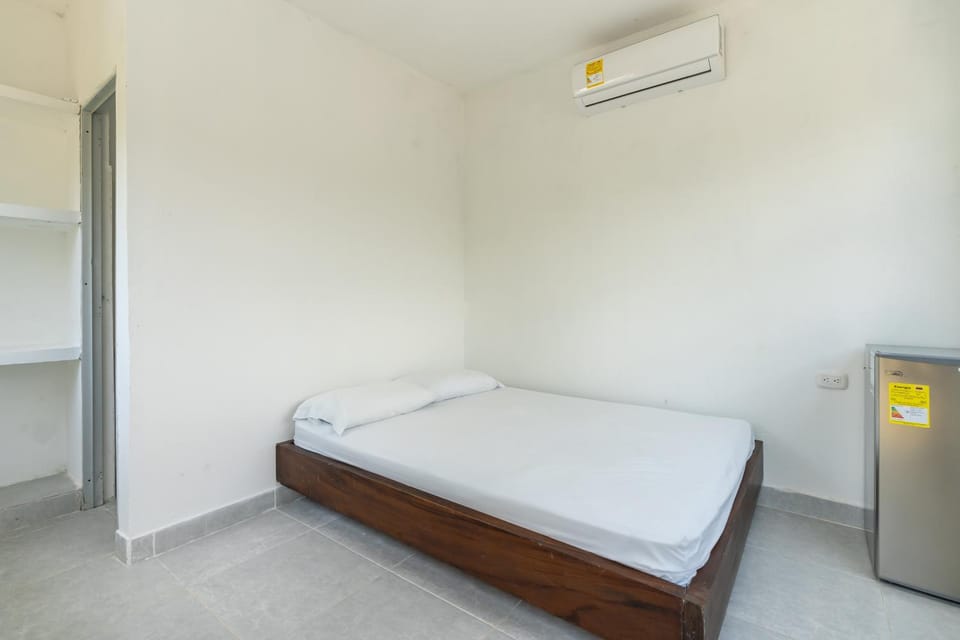 Bed, Photo of the whole room, Bedroom, air conditioner