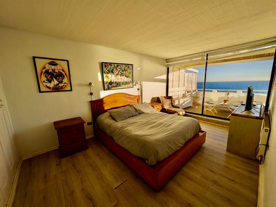 Frontal Mar Reñaca, Sector 5 Apartment in Vina del Mar