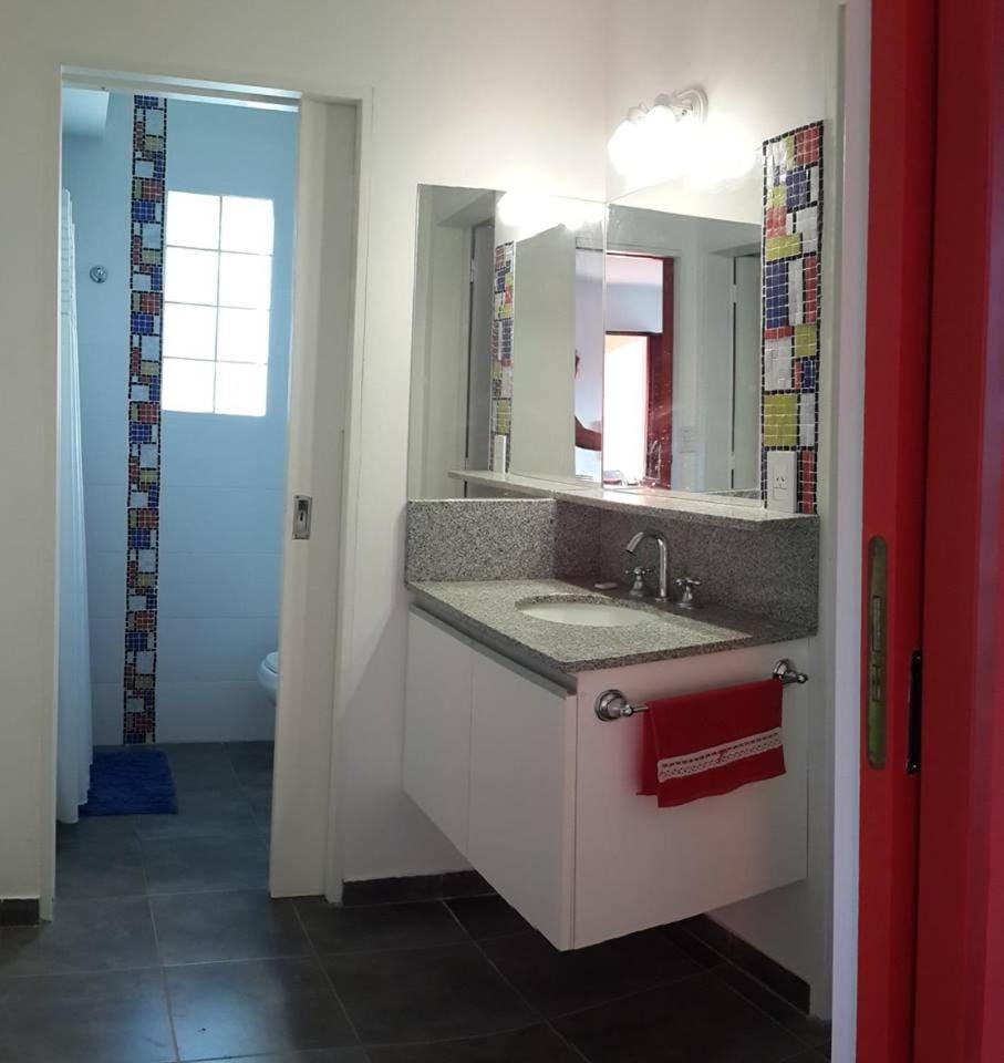 Communal lounge/ TV room, Bathroom, Lounge or bar