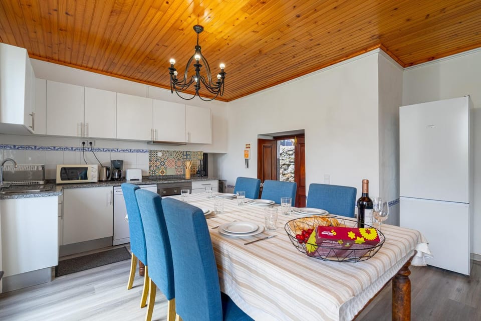 Gouveia Cottage House in Madeira District