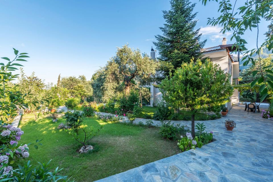 Garden, Garden view