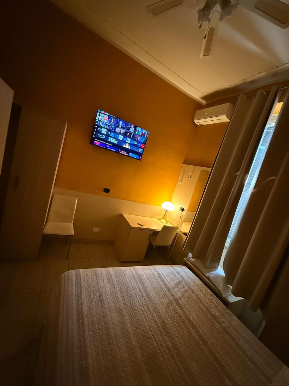 Guest House Hola Roma Bed and Breakfast in Rome