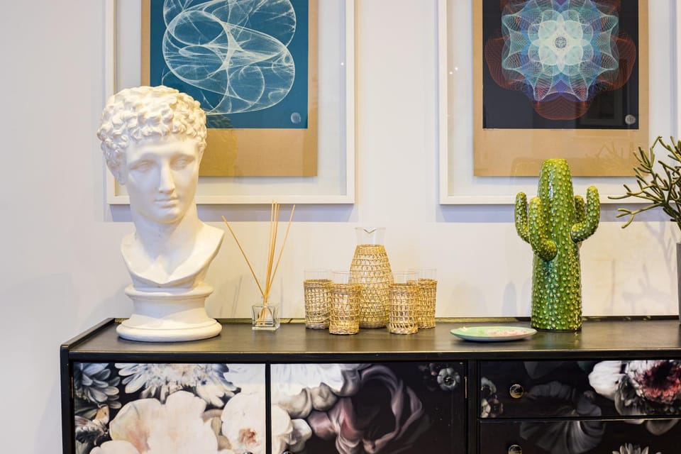 Living room, Decorative detail, On site