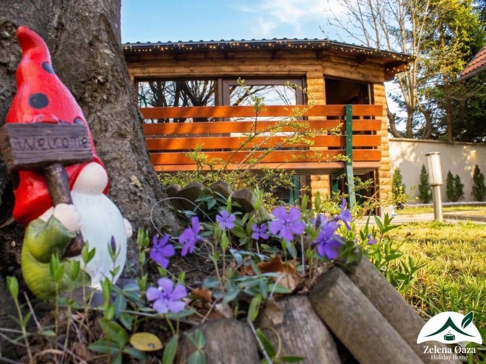 Patio, Natural landscape, Children play ground, Garden, Hot Tub, Spa and wellness centre/facilities, Spa and wellness centre/facilities, Spa and wellness centre/facilities, Seating area