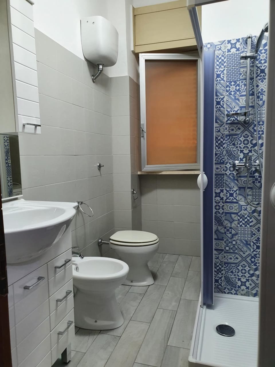 Shower, Bathroom