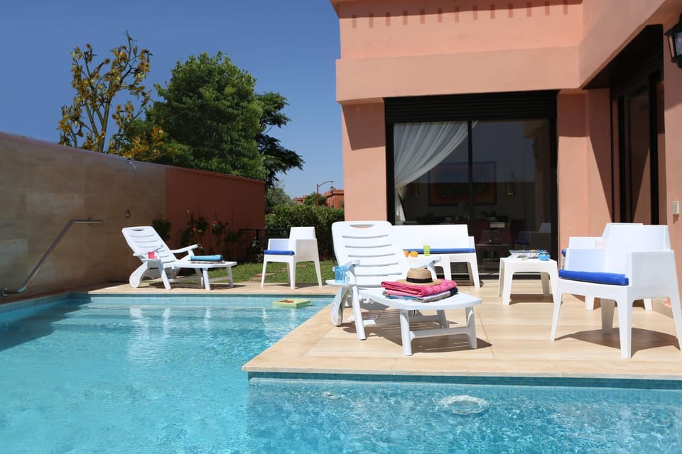 Swimming pool, Swimming pool