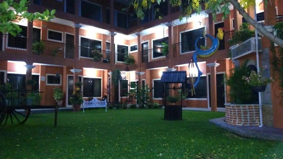 Night, Garden