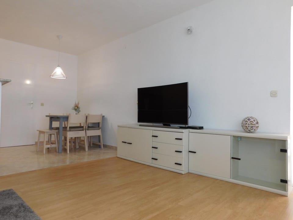 Barišić Apartment in Podstrana