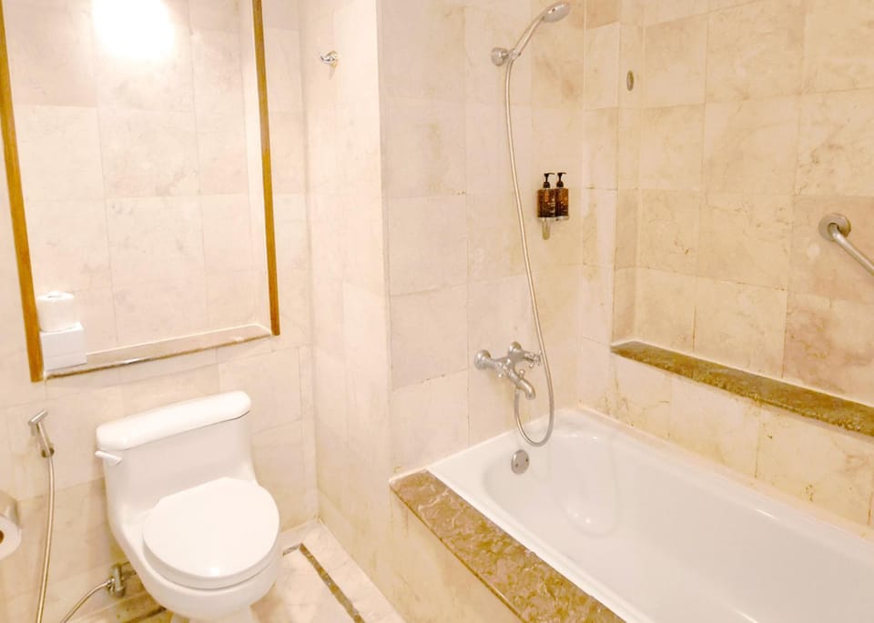 Shower, Toilet, Bath, bidet