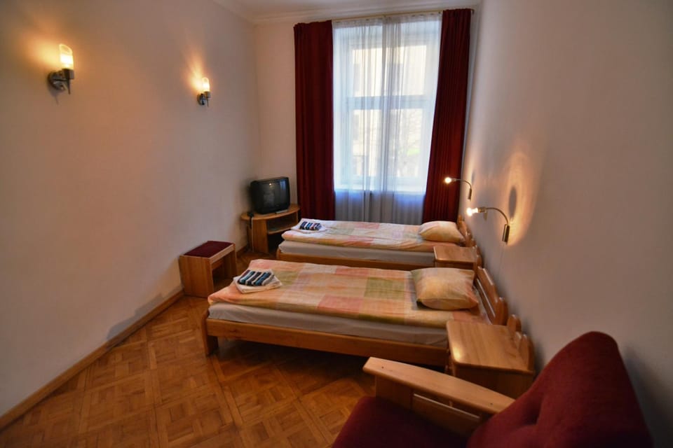 Photo of the whole room, Photo of the whole room