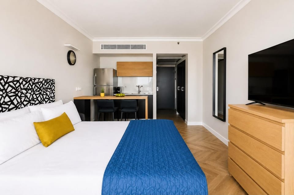 מגדל אלמוג חיפה - דירות "בלו ביץ'" על הים Apartment in Haifa