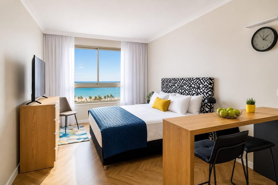 מגדל אלמוג חיפה - דירות "בלו ביץ'" על הים Apartment in Haifa