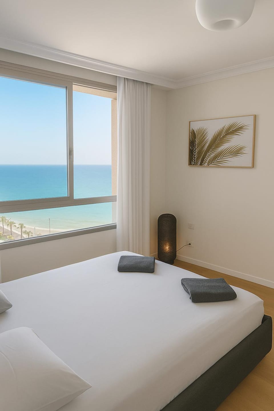 מגדל אלמוג חיפה - דירות "בלו ביץ'" על הים Apartment in Haifa