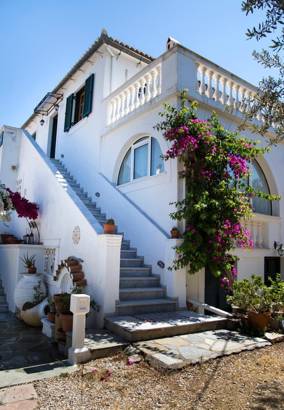 Facade/entrance