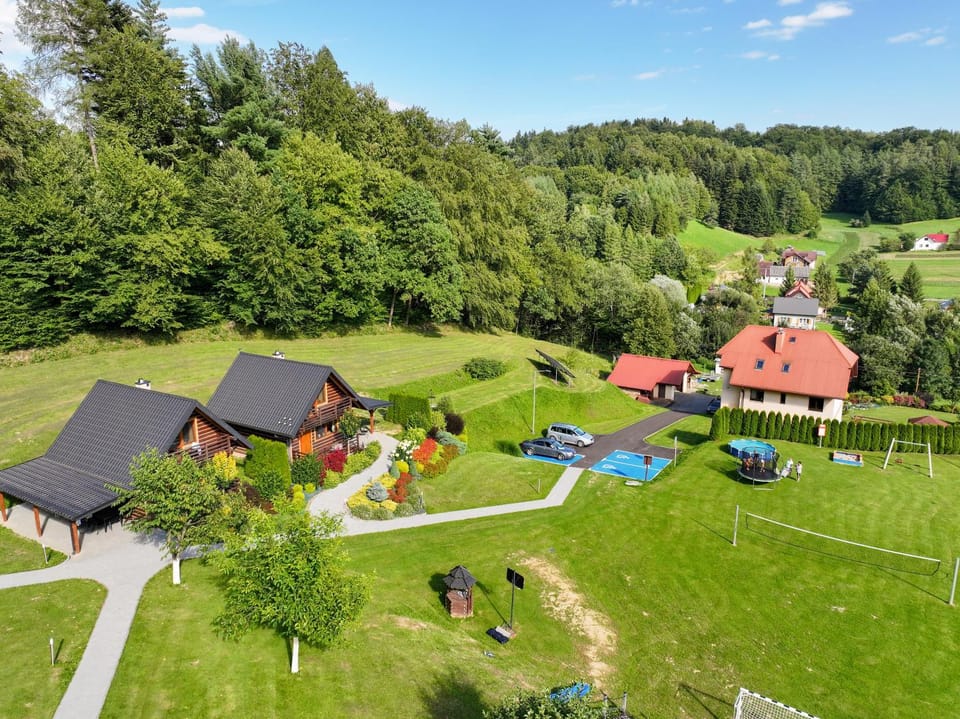 Property building, Natural landscape, Bird's eye view, Garden, Garden view