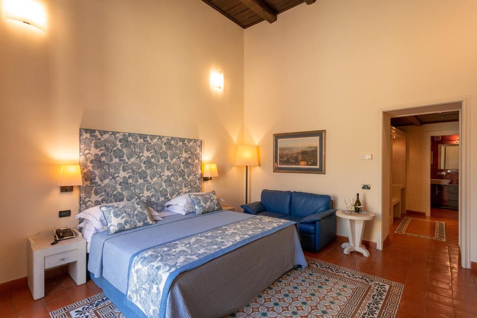 Bed, Bathroom, Bedroom