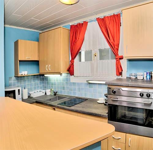 Málnás Macska Apartman Apartment in Hungary