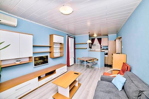 Málnás Macska Apartman Apartment in Hungary