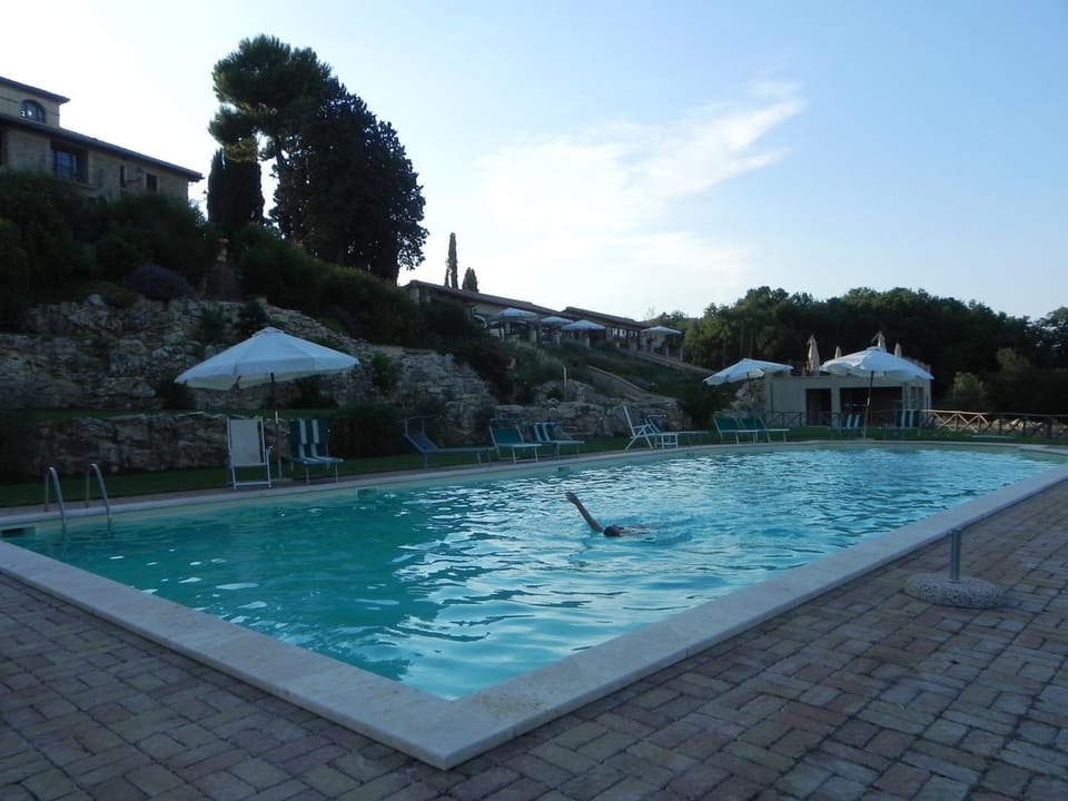 Swimming pool