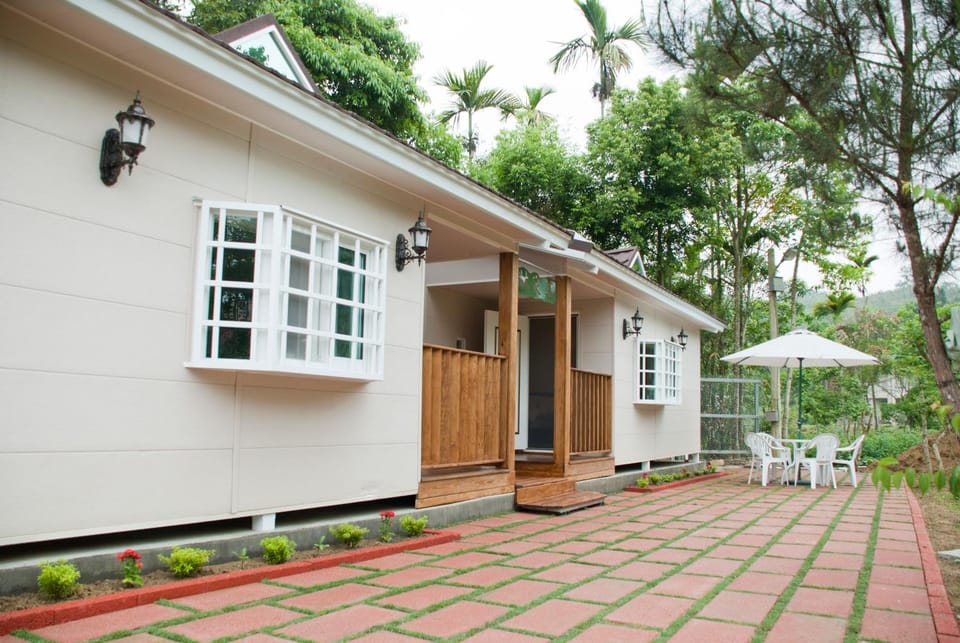 Facade/entrance, Garden, Balcony/Terrace, Lobby or reception, Lounge or bar