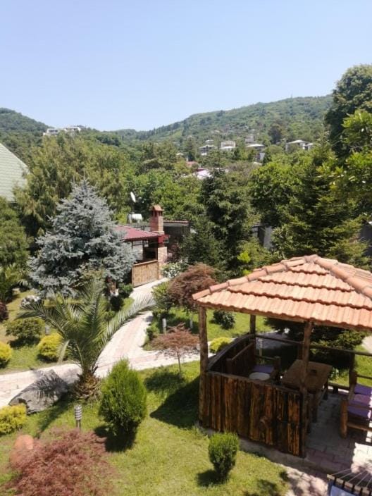 Vacation Home Nukri House in Batumi