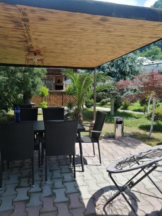 Vacation Home Nukri House in Batumi