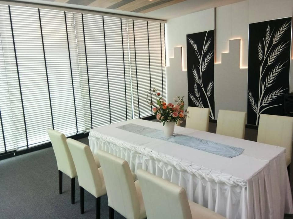 Meeting/conference room