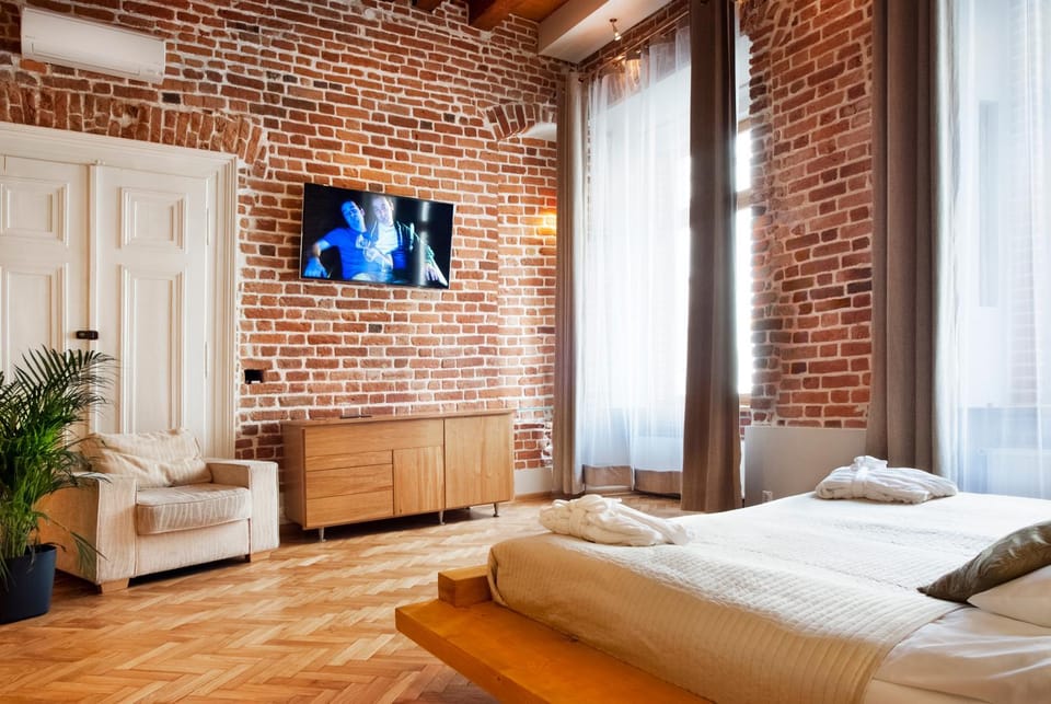 TV and multimedia, Photo of the whole room