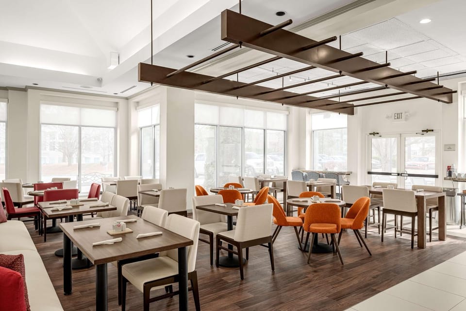 Restaurant/places to eat, Restaurant/places to eat