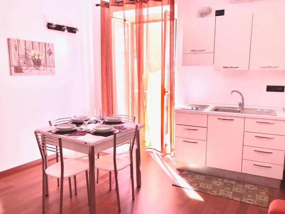 Communal lounge/ TV room, Communal kitchen