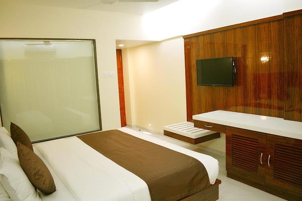 Hotel Milan International Hotel in Mumbai