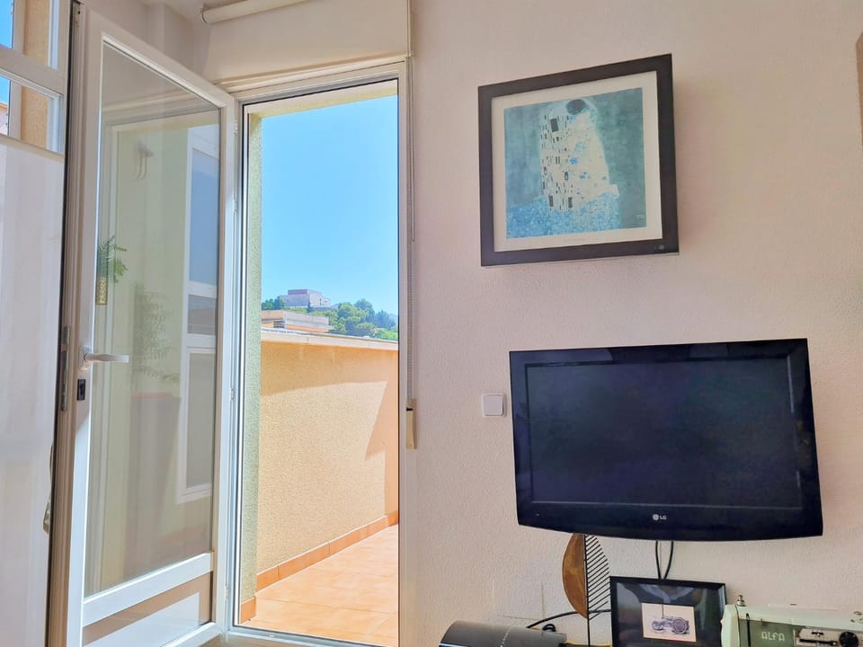 TV and multimedia, Garden view, Mountain view