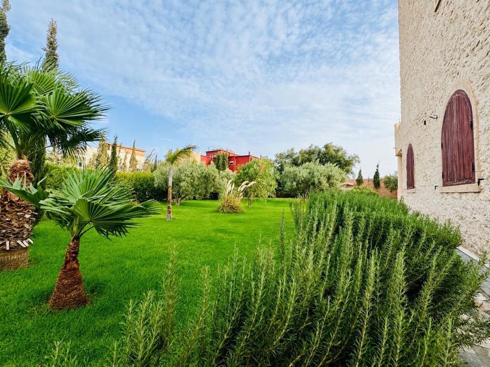 Villa Al Jaouhara - Private Pool, 1-Hectare Garden & 20 Guests Villa in Marrakesh-Safi