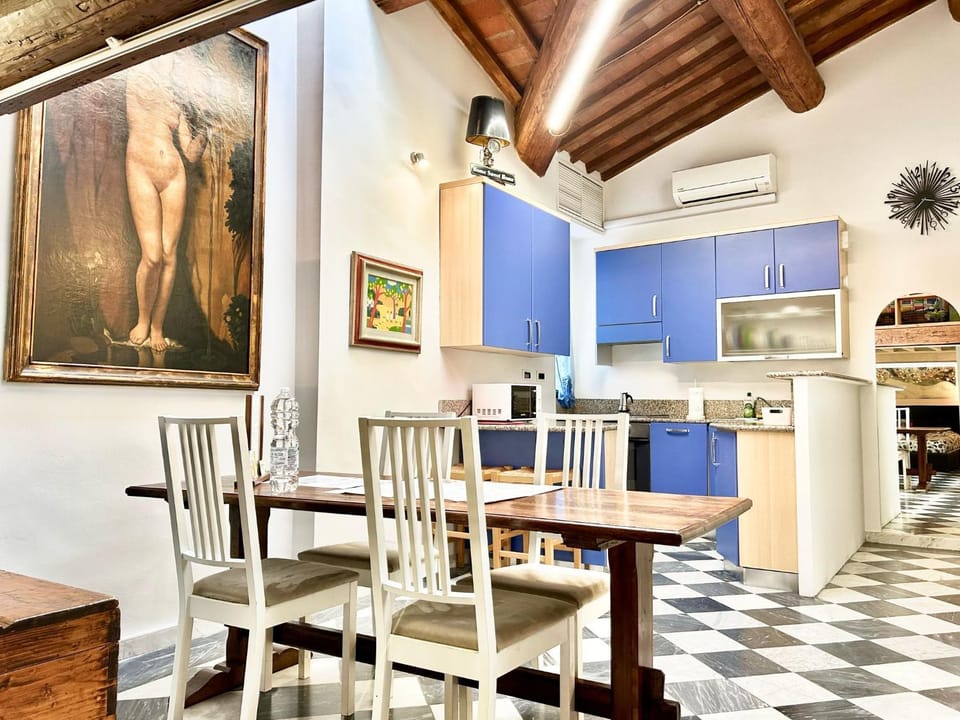 Living room, Photo of the whole room, Seating area, Dining area, air conditioner