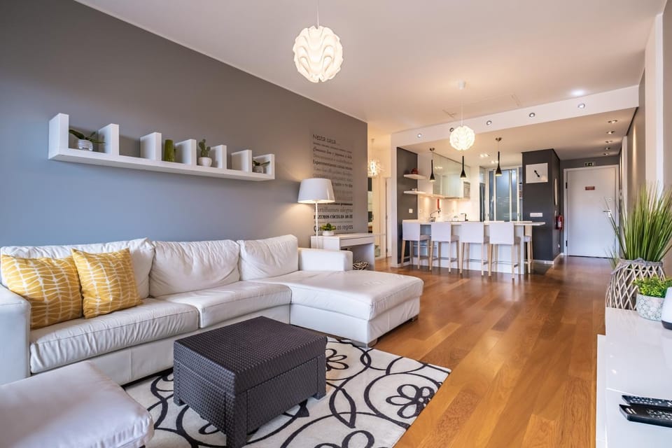 Kitchen or kitchenette, Living room, Meals
