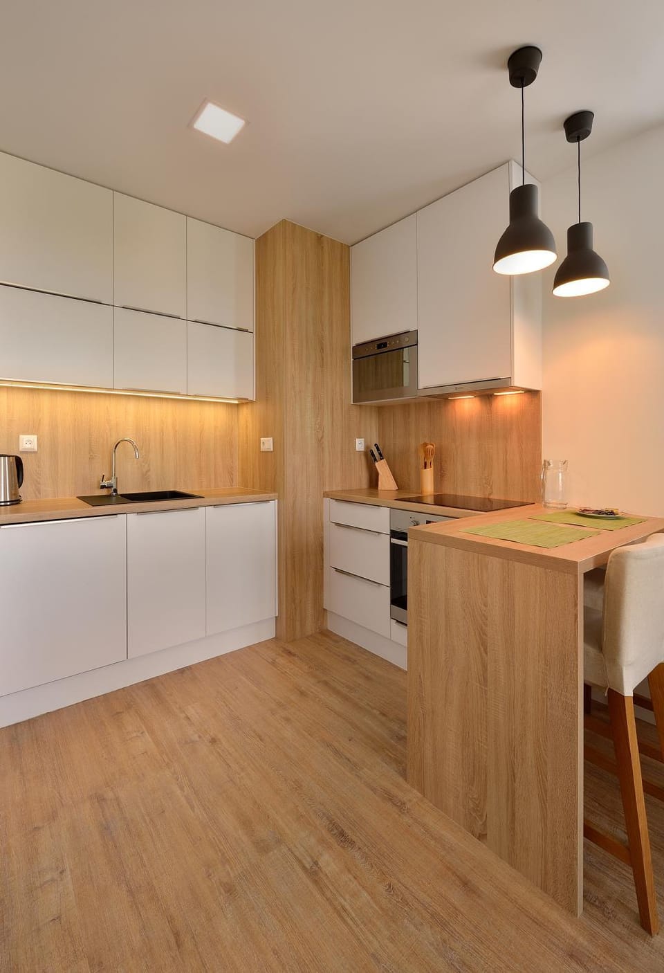 Kitchen or kitchenette, Decorative detail