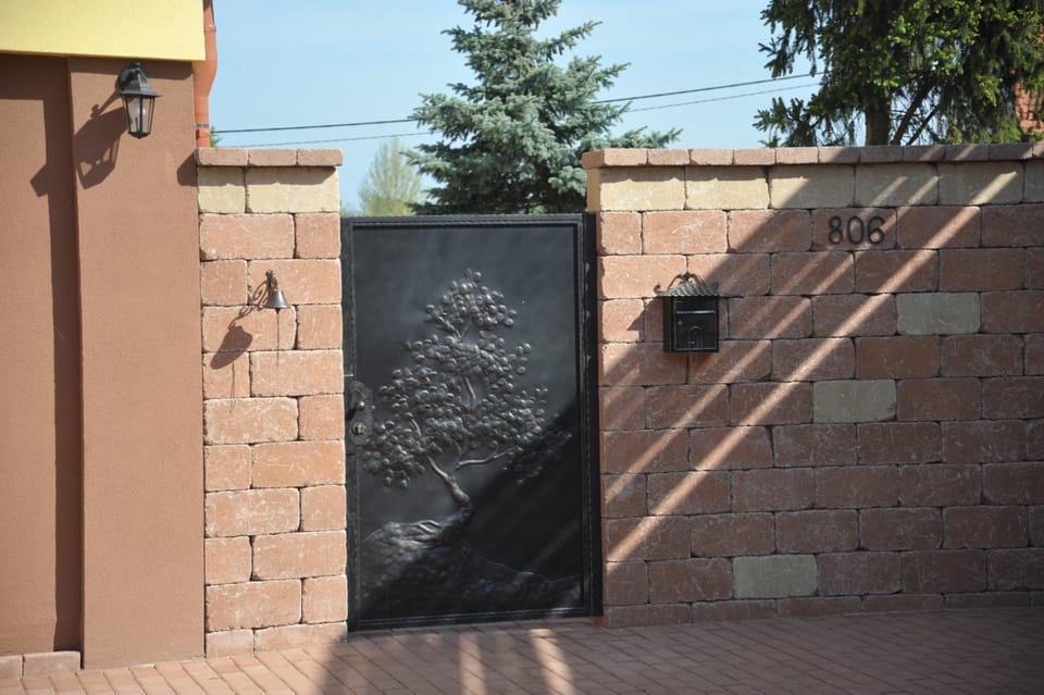 Facade/entrance, Other