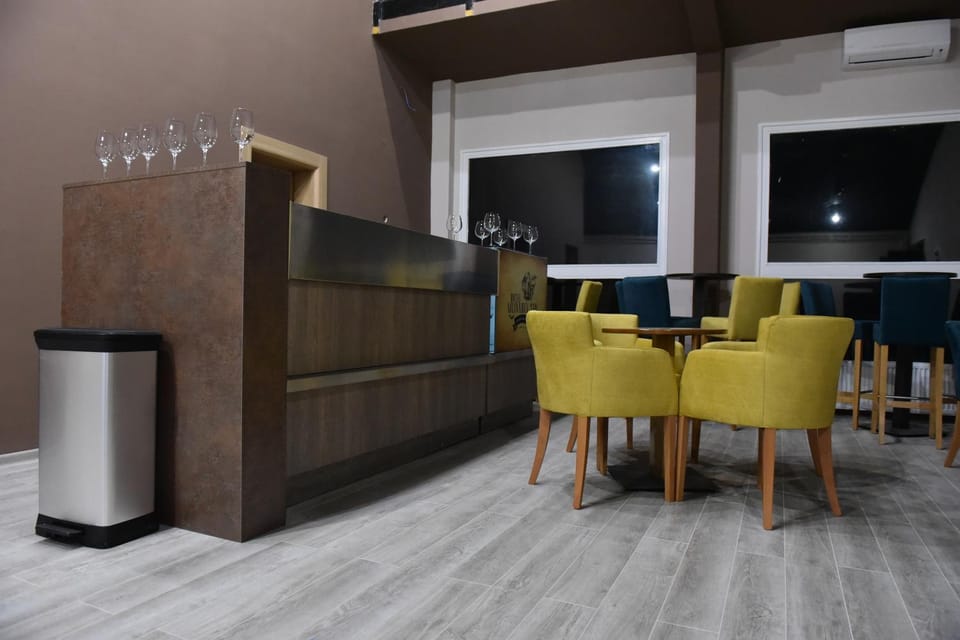 Lounge or bar