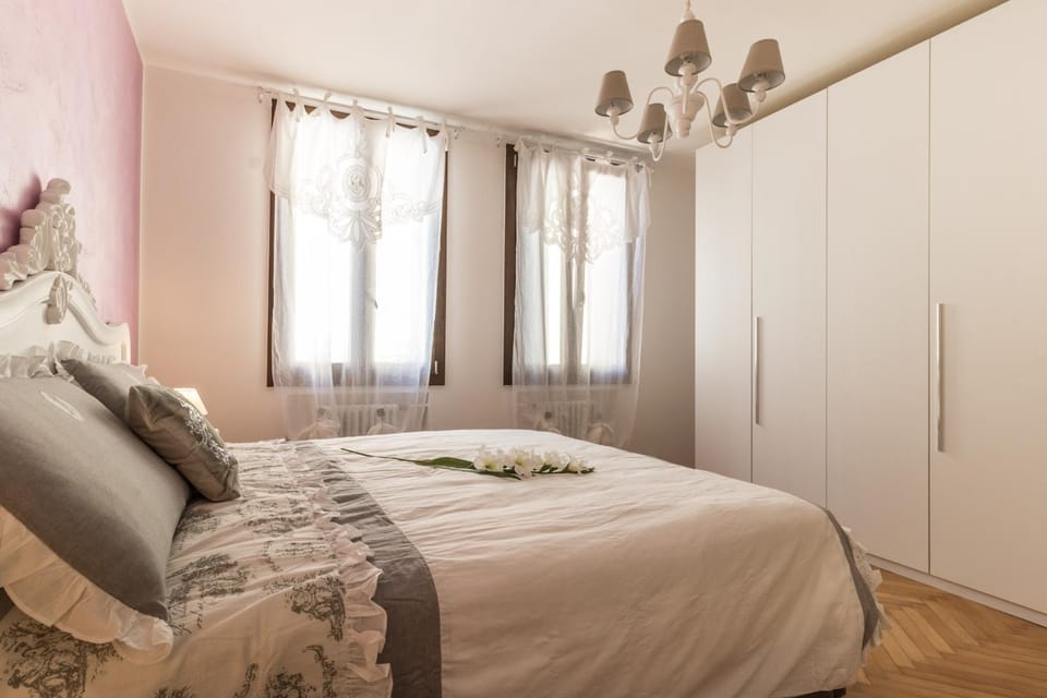 Bedroom, Bedroom